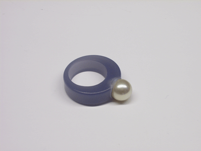 Realistic presentation of excentric ring shank made of silver tone EZ-Lathe waxblank